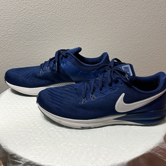 Nike Air Zoom Structure 22 - Picture 4 of 5